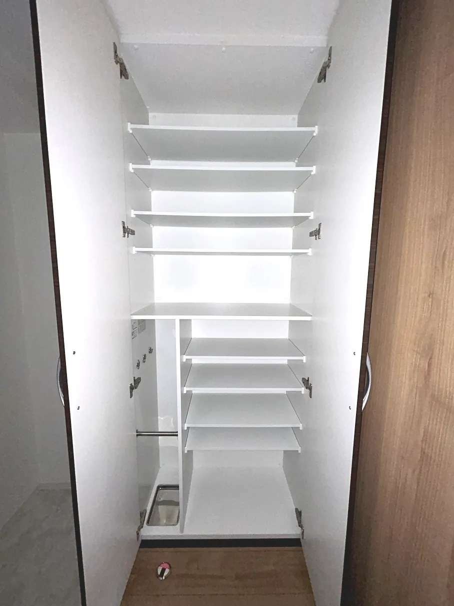 Orchid Residence Oshima - Interior - ["Fixture", "Wood", "Flooring"]