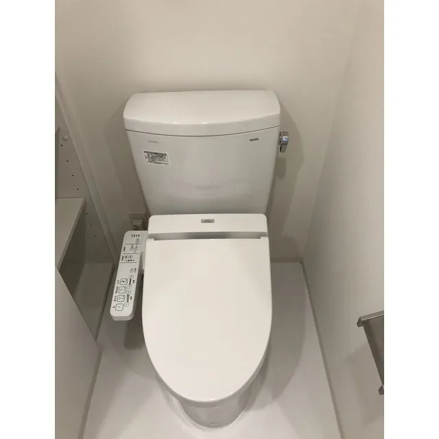 PRIME FORESHITA - Interior - ["Toilet seat", "Toilet", "Bathroom"]