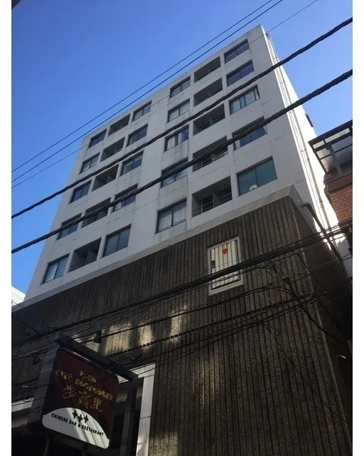 Actor'S Seat Building - Exterior - ["Sky", "Building", "Window"]