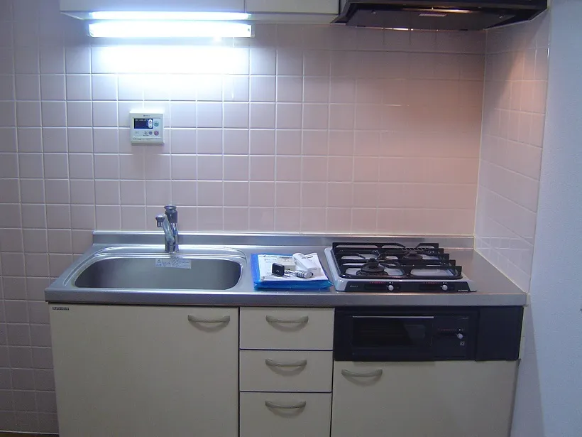 Laclas Tawaramachi - Interior - ["Kitchen sink", "Cabinetry", "Property"]