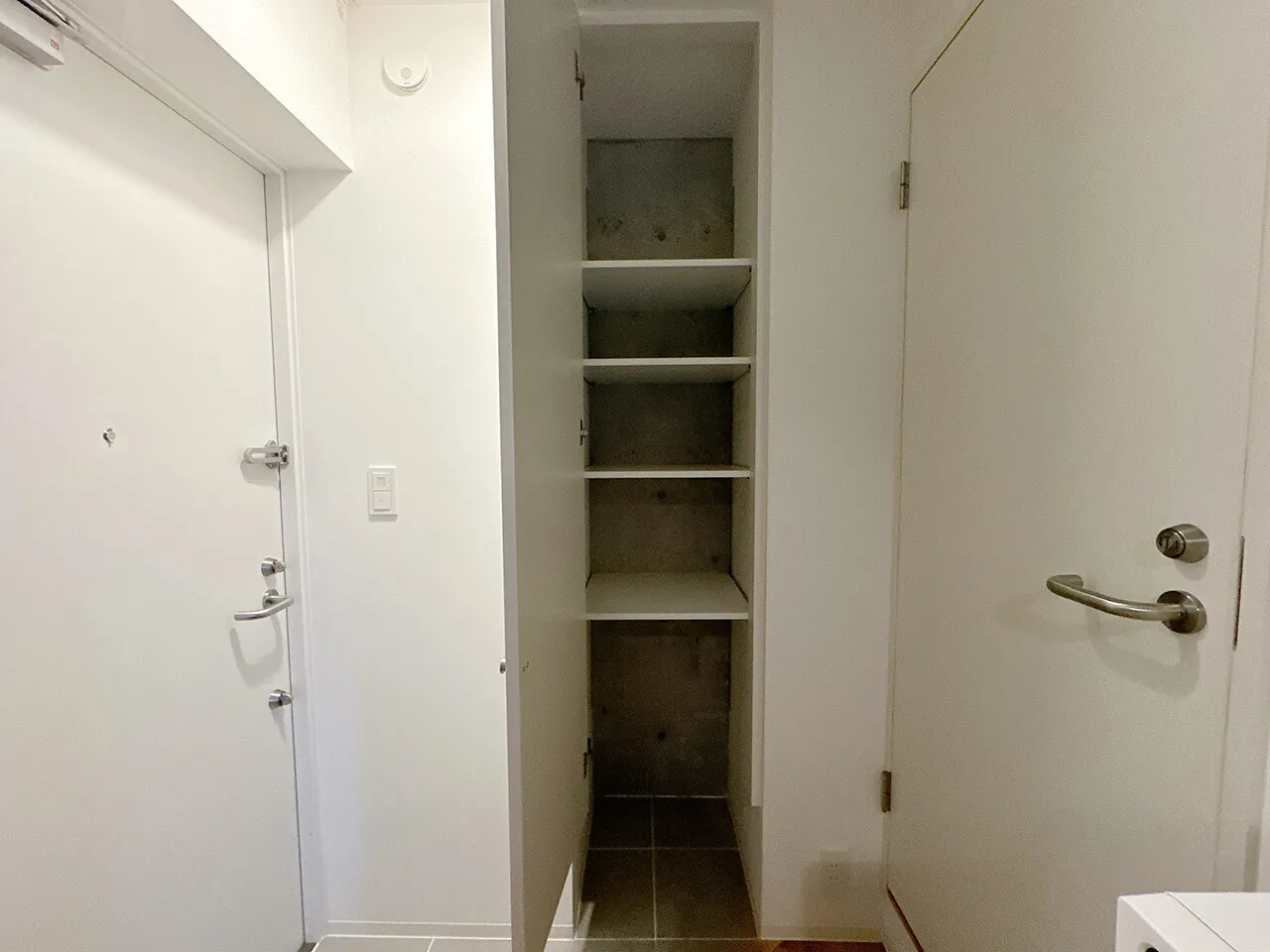Mynavi STAY Tachiaigawa 2 - Interior - ["Wall", "Flooring", "Wood"]