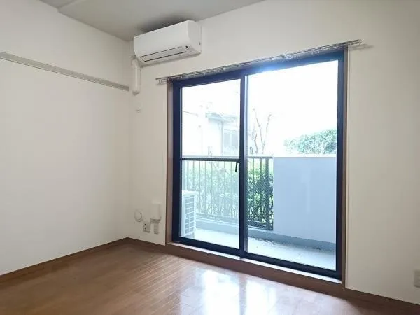 Maison Vert Minami Azabu - Interior - ["Apartment", "Wood flooring", "Hardwood"]