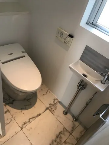 Prime Urban Azabu Juban II - Interior - ["Toilet seat", "Toilet", "Plumbing fixture"]
