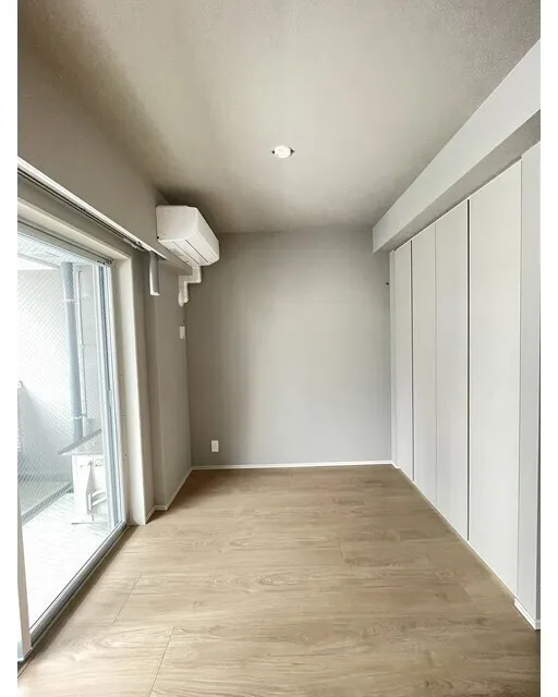 Baus Flats Kuramae - Interior - ["Flooring", "Floor", "Wood"]