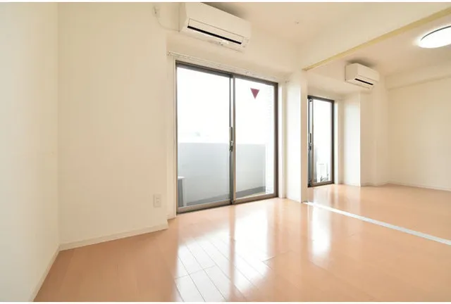 TS Yoyogi Park - Interior - ["Flooring", "Floor", "Ceiling"]