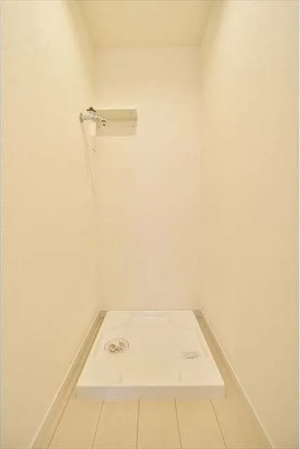 Brilliant Kanamecho - Interior - ["Wood", "Fixture", "Rectangle"]