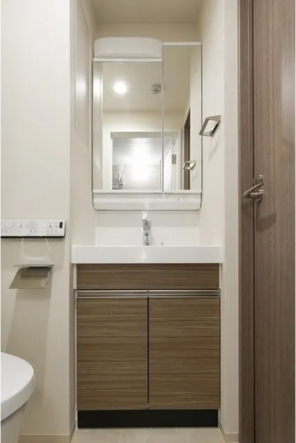 Stylio Sangenjaya - Interior - ["Mirror", "Cabinetry", "Sink"]