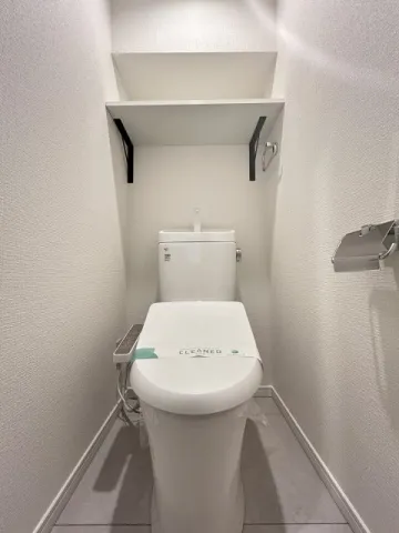 Daiho Plaza Nakano-Shinbashi - Interior - ["Toilet seat", "Toilet", "Plumbing fixture"]