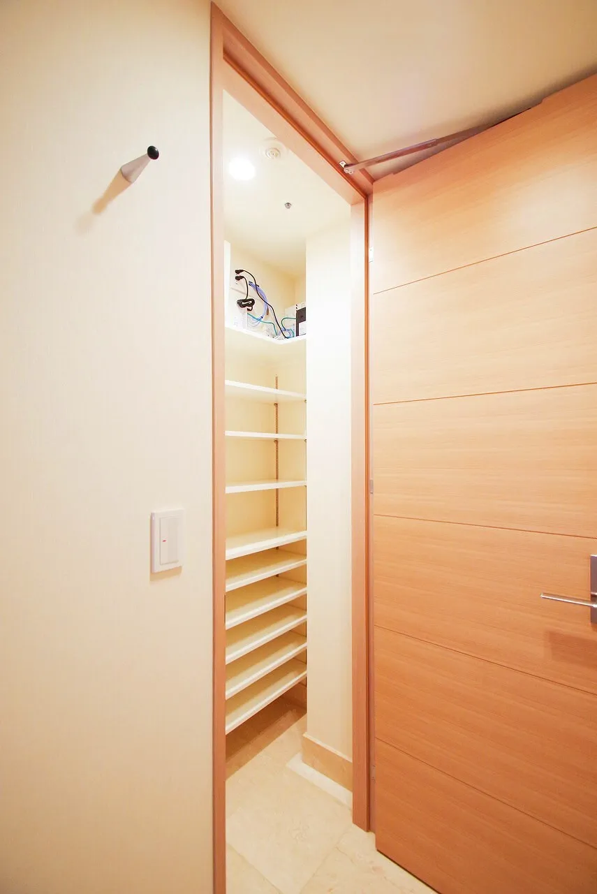 La Tour Shinjuku Grand - Interior - ["Wall", "Wood", "Interior design"]