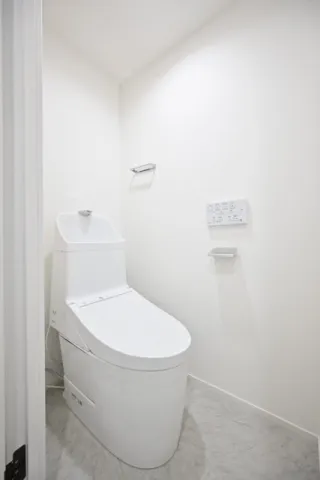 The Residence Nihonbashi - Interior - ["Toilet seat", "Flooring", "Plumbing fixture"]