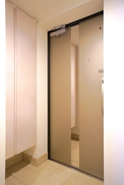 Belfirth Kanda Jimbocho - Interior - ["Wood", "Flooring", "Door"]