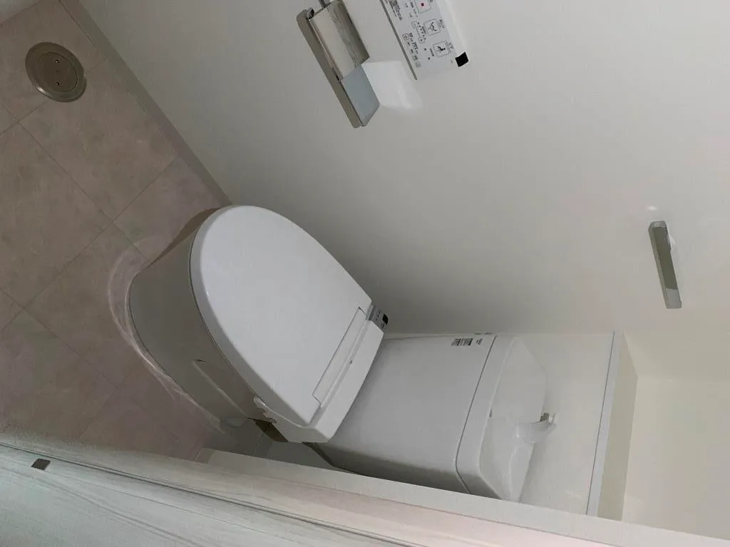 Grace Court Iwamotocho - Interior - ["Plumbing fixture", "Toilet", "Floor"]