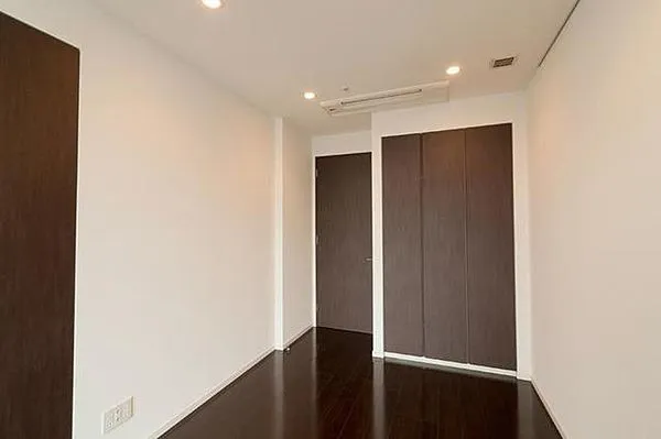 Park Cube Meguro Tower - Interior - ["Fixture", "Wood", "Shade"]