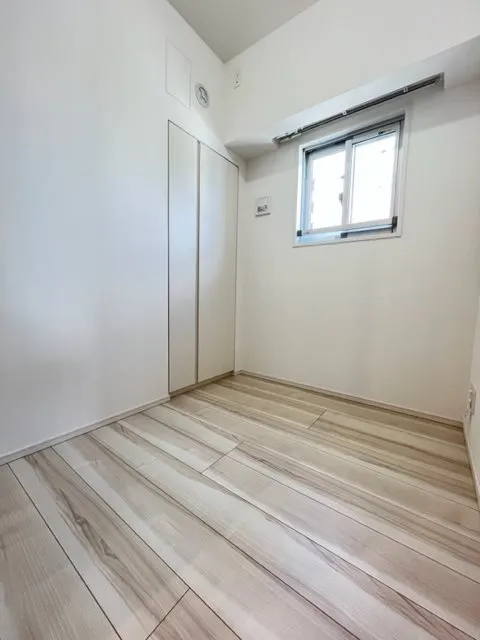 Due Kikugawa - Interior - ["Window", "Property", "Building"]