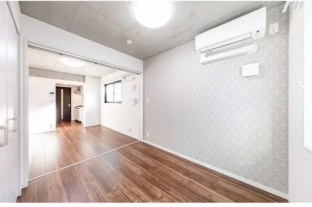 La Douceur Shin Nakano - Interior - ["Ceiling", "Flooring", "Floor"]