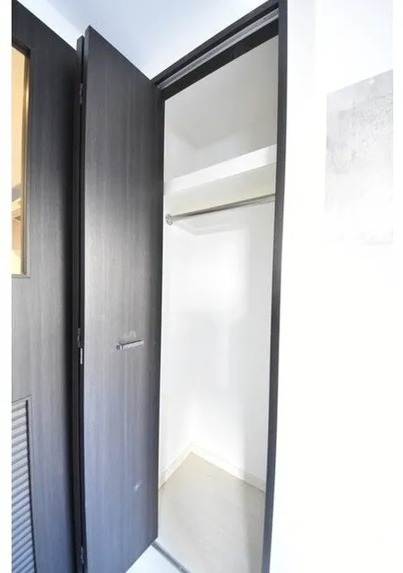 SQUARE Shibuya - Interior - ["Wood", "Flooring", "Interior design"]