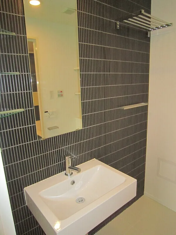Court Hills Hiroo Minami - Interior - ["Plumbing fixture", "Flooring", "Interior design"]
