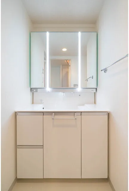 Comforia Meguro Chojamaru - Interior - ["Interior design", "Cabinetry", "Flooring"]