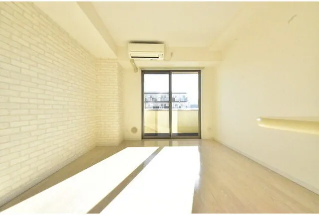 Ravient Asakusa Kototoi - Interior - ["Flooring", "Floor", "Ceiling"]