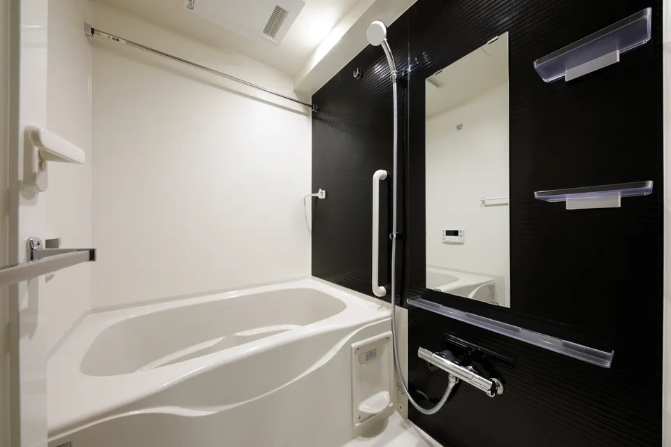 Hmlet Asakusa Tawaramachi - Interior - ["Plumbing fixture", "Flooring", "Interior design"]