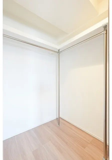 Comforia Liv Nagafukucho - Interior - ["Flooring", "Floor", "Ceiling"]