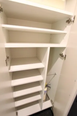 Prime Urban Iidabashi - Interior - ["Shelving", "Shelf", "Design"]