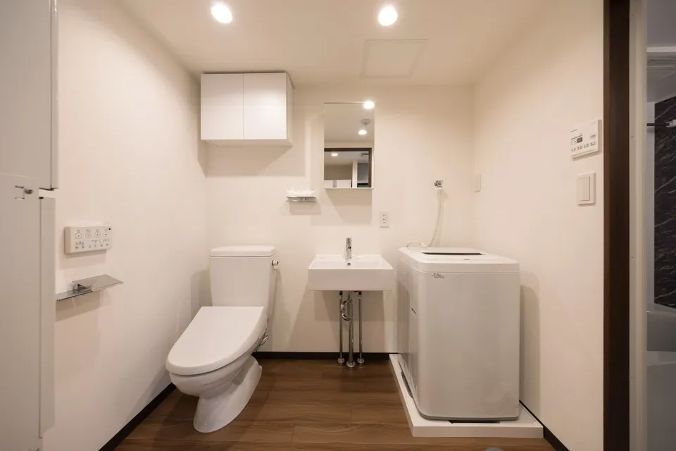 Hmlet Shinjuku Kawadacho - Interior - ["Plumbing fixture", "Flooring", "Floor"]