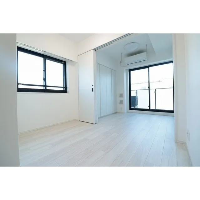 Wellith Urban Nakano Sakaue - Interior - ["Window", "Building", "Fixture"]