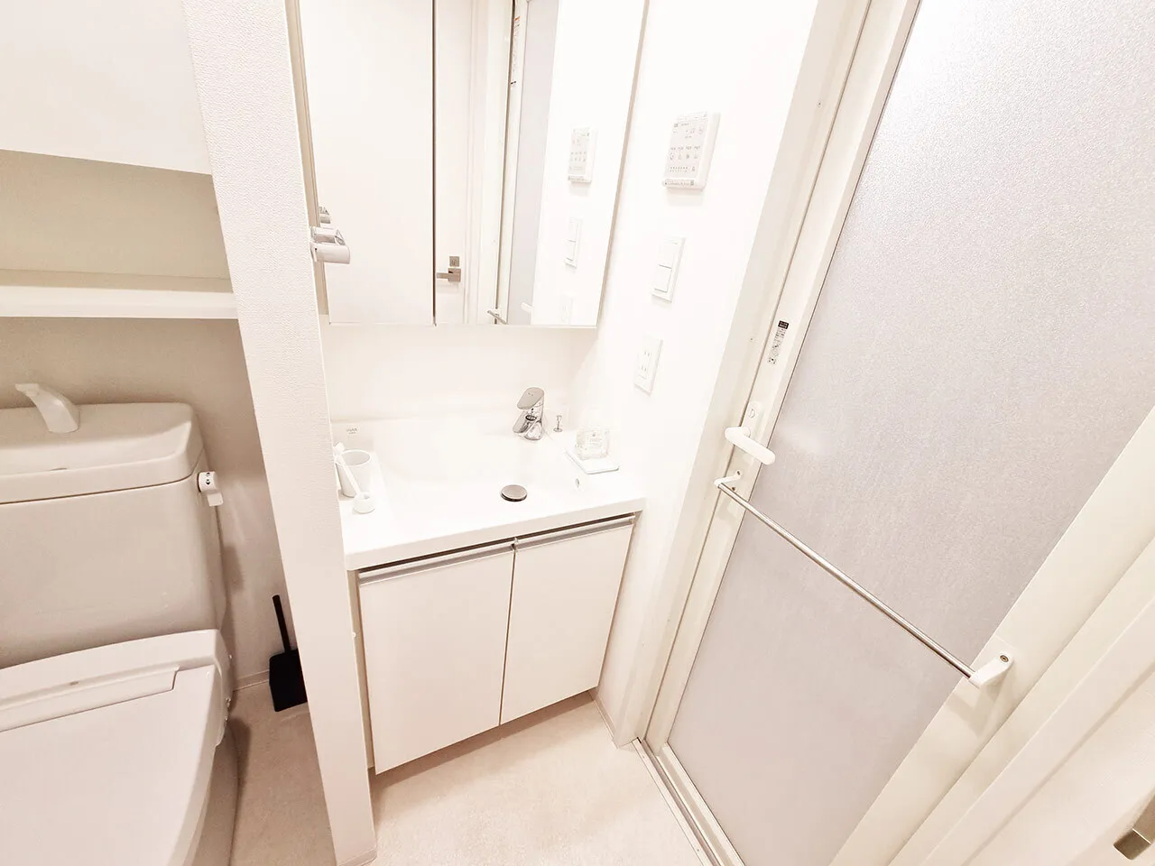 Mynavi Stay Osaki 2 - Interior - ["Plumbing fixture", "Flooring", "Floor"]