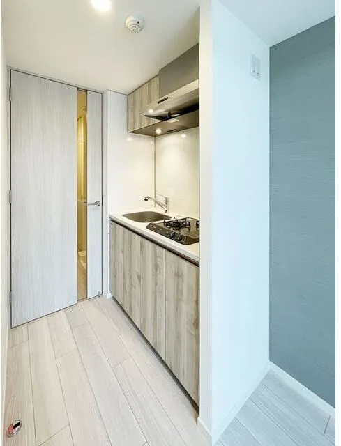 Belle Face Sangenjaya - Interior - ["Cabinetry", "Countertop", "Wood"]