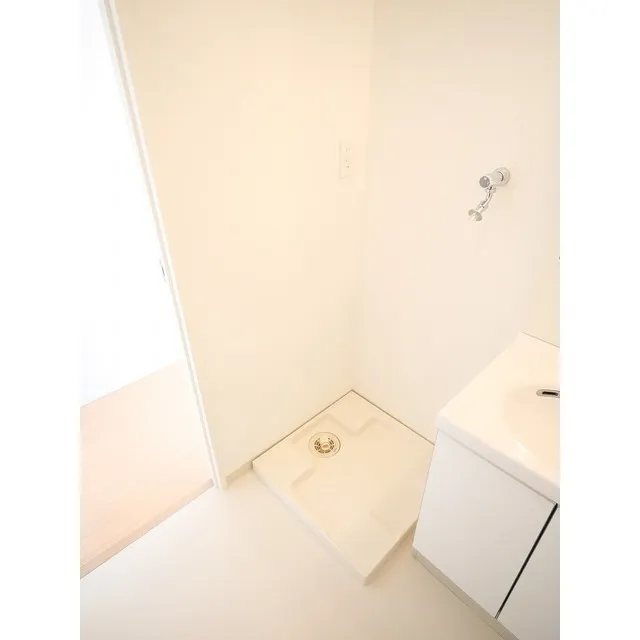Main Terrace Ueno - Interior - ["Fixture", "Bathroom", "Wood"]