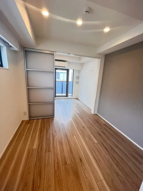 FORESTA Minatomachi - Interior - ["Flooring", "Floor", "Wood"]