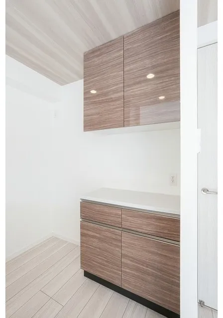 Comforia Liv Bunkyo Gokokuji - Interior - ["Wood", "Flooring", "Cabinetry"]