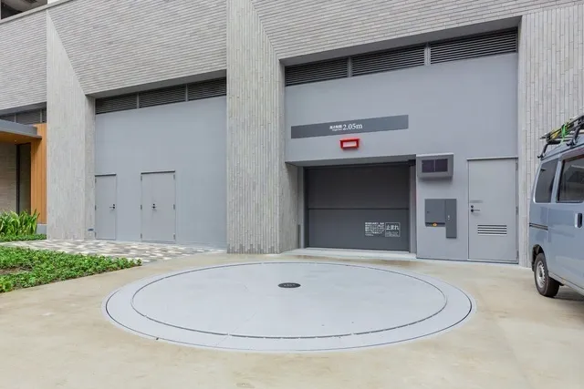 Maison Calm Nihonbashi Bakurocho - Other - ["Composite material", "Concrete", "Garage"]