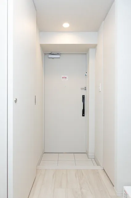 RJR Precia Higashijujo Garden - Interior - ["Flooring", "Wall", "Floor"]