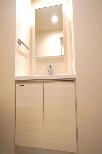 Prime Bliss Higashinakano Station - Interior - ["Mirror", "Cabinetry", "Sink"]