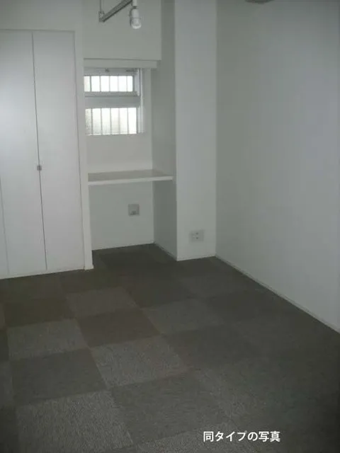 Comforia Shibaura Bauhaus - Interior - ["Fixture", "Flooring", "Building"]