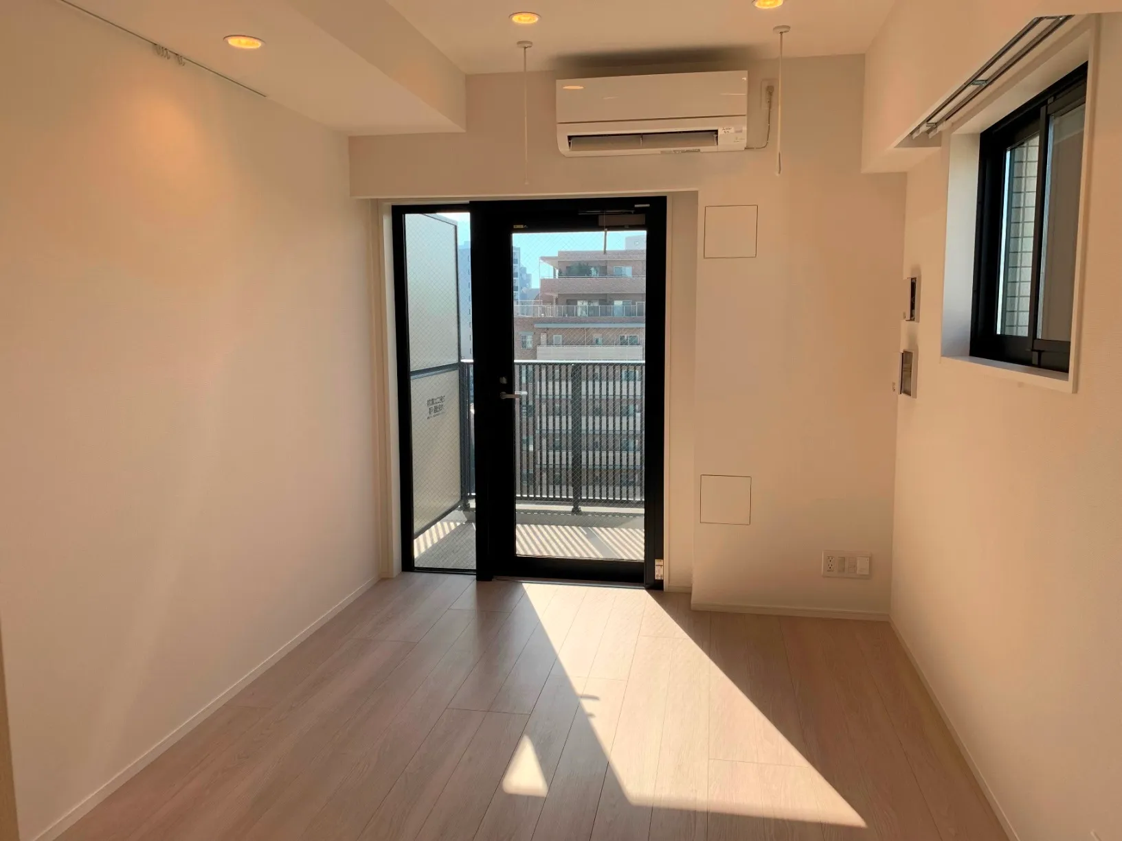 Due Minowa II - Interior - ["Flooring", "Floor", "Apartment"]