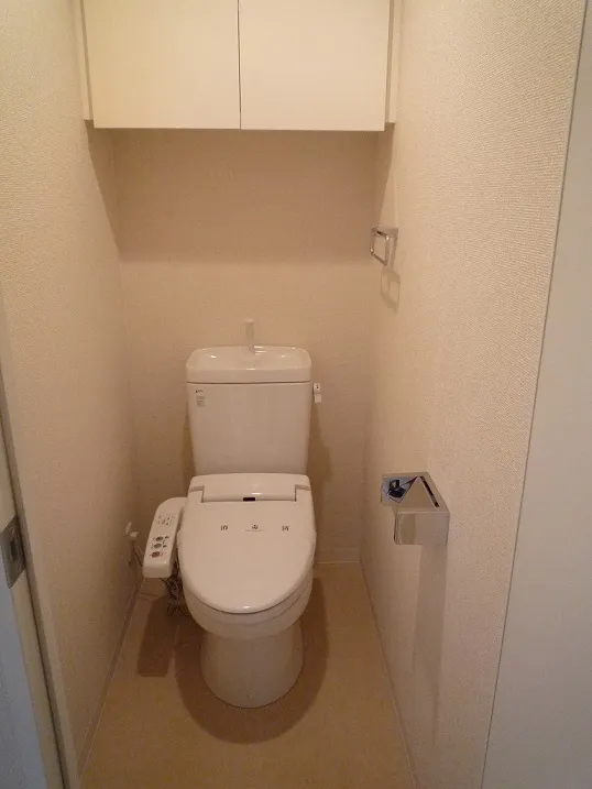 RESIDIA Ikebukuro West - Interior - ["Toilet seat", "Toilet", "Bathroom"]