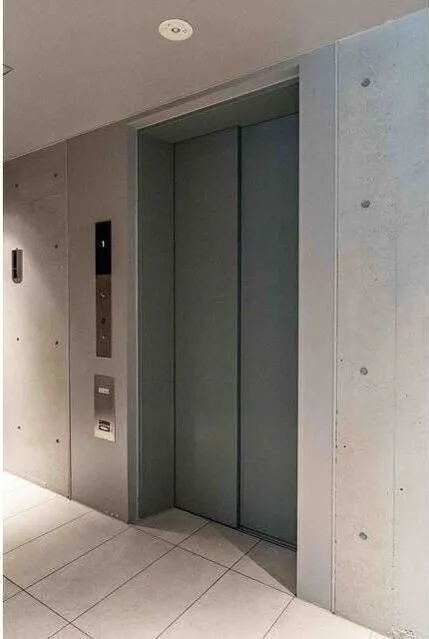LUMIEC HONCHO EAST - Other - ["Floor", "Elevator", "Glass"]