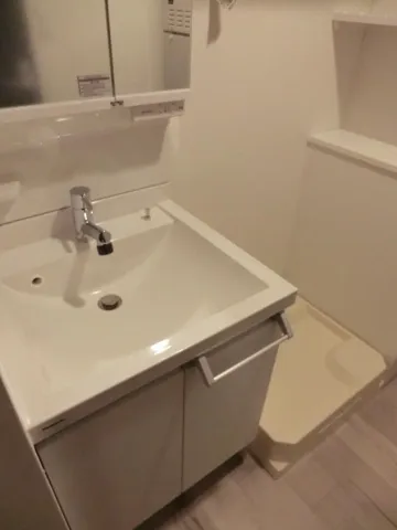 Regaland Meguro - Interior - ["Plumbing fixture", "Bathroom Sink", "Sink"]