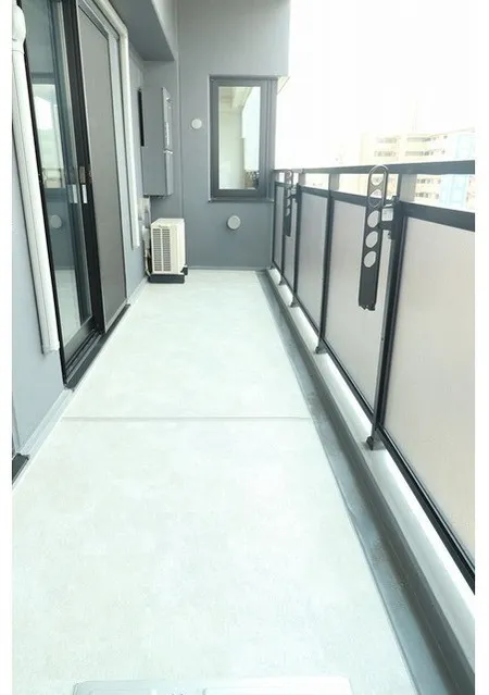 Hulic Narimasu - Interior - ["Floor", "Flooring", "Composite material"]