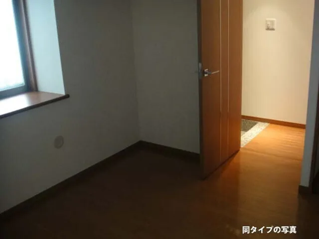 Comforia Shimo-Ochiai - Interior - ["Flooring", "Floor", "Wood"]