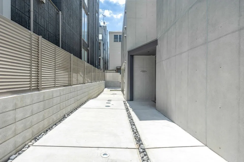 Hmlet Nakano Sakaue - Exterior - []