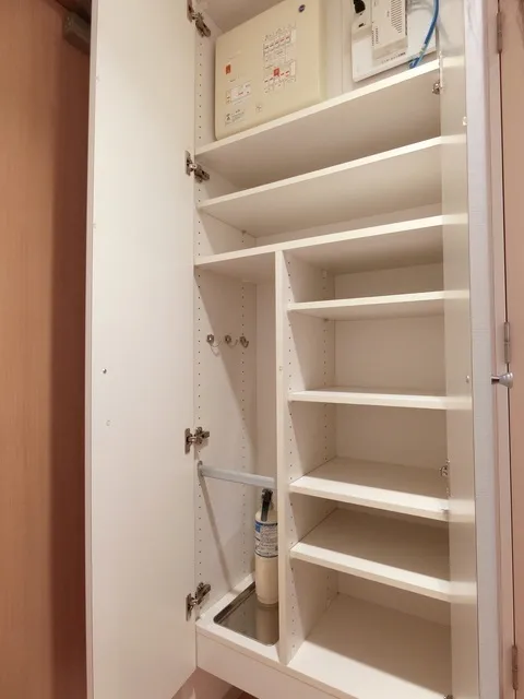 HOUSE Iwamotocho - Interior - ["Shelving", "Shelf", "Wood"]