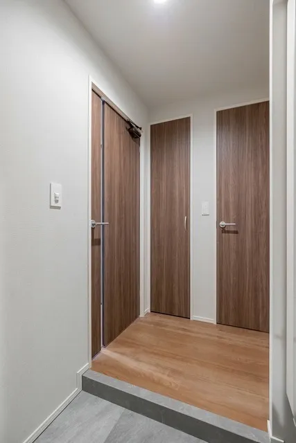 Court Residence Minami Otsuka - Interior - ["Flooring", "Wood flooring", "Floor"]