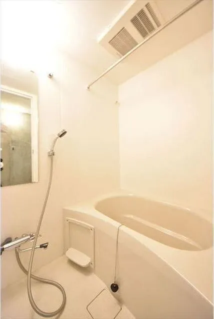 FARE Uehara Noye EAST - Interior - ["Flooring", "Floor", "Ceiling"]