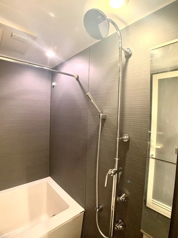 Pratique Kiyosumi Shirakawa - Interior - ["Bathroom", "Plumbing fixture", "Flooring"]