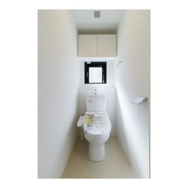 Matsuba - Interior - ["Toilet", "Property", "Plumbing fixture"]