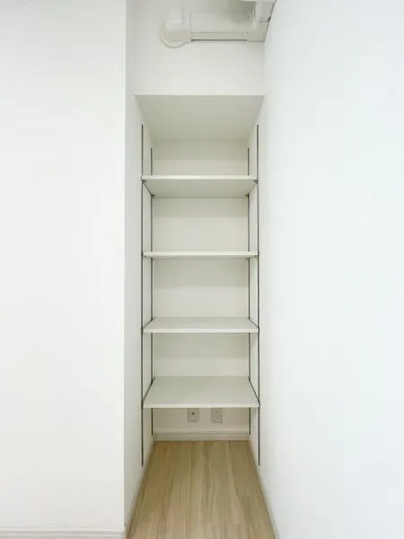 ISM Nakano Sakaue - Interior - ["Wall", "Flooring", "Wood"]